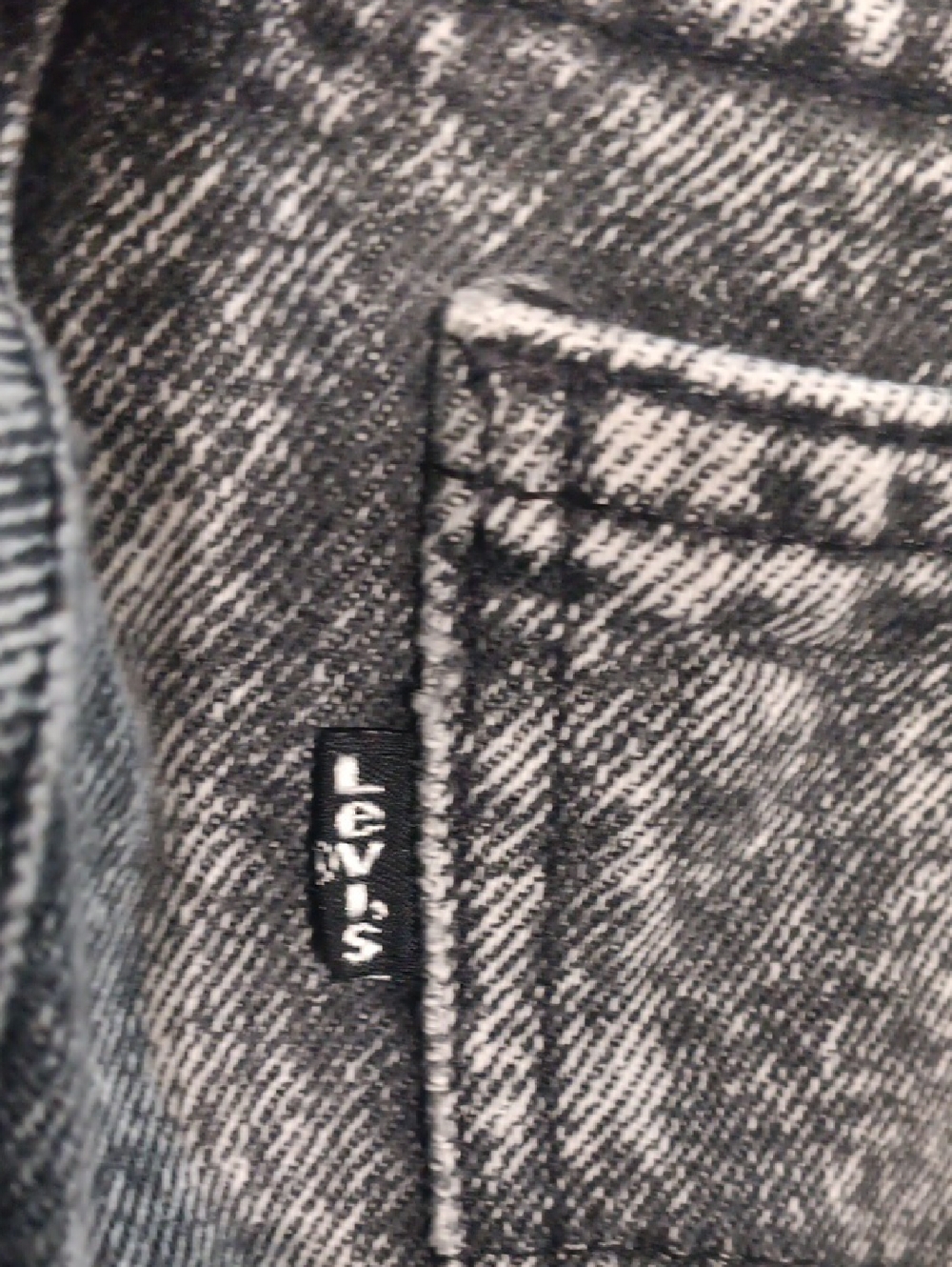 Levis Acid Wash Black - Picture 7 of 9